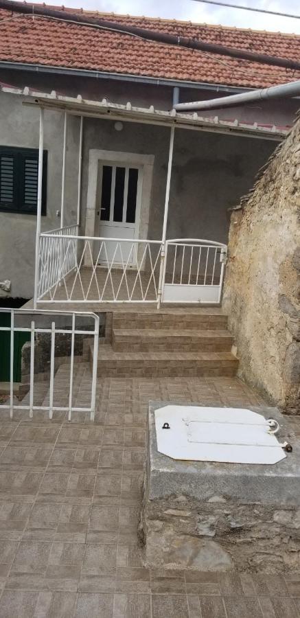 Apartman Bogdan イェルサ エクステリア 写真